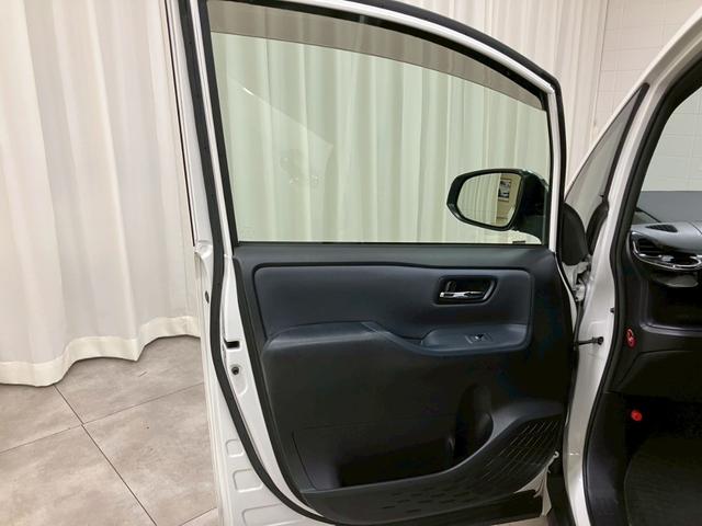 ヴォクシー ZS 煌 ・本土仕入・7人乗り・走行69450km・車検令和9年6月・法定整備付・三菱認定保証・アルパイン9インチナビ・バックカメラ・ETC・ドラレコ・両側電動スライドドア・衝突被害軽減ブレーキ(20枚目)