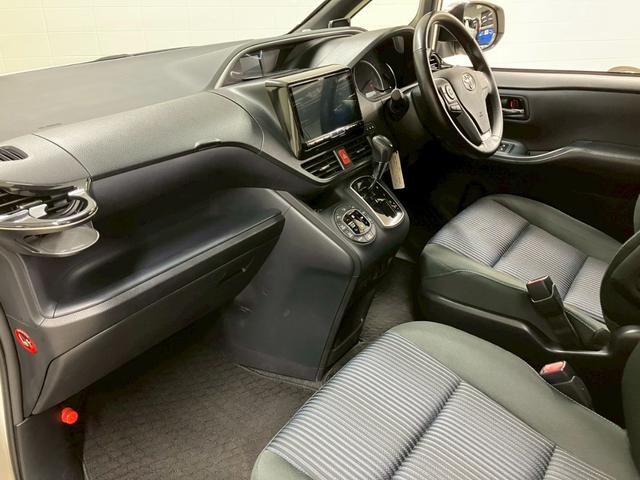 ヴォクシー ZS 煌 ・本土仕入・7人乗り・走行69450km・車検令和9年6月・法定整備付・三菱認定保証・アルパイン9インチナビ・バックカメラ・ETC・ドラレコ・両側電動スライドドア・衝突被害軽減ブレーキ(21枚目)