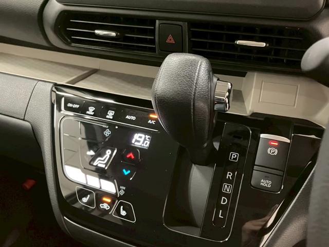 お客様のカーライフをサポートさせて頂きます。販売だけではなく整備も併設した大型のサービス工場で熟練のサービススタッフがサポートさせていただきます。お任せ下さい！【無料通話００７８－６０４２－７７３０】