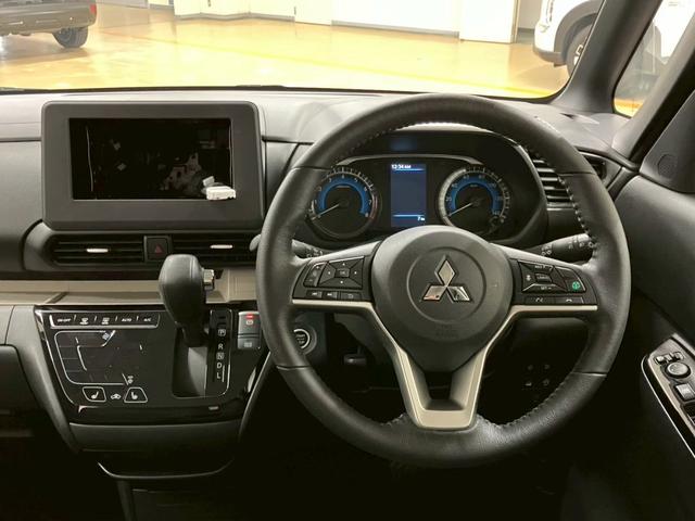 弊社全車両プロの査定士による査定・鑑定書付きで御座います。また、事故車や修復歴車などの取り扱いは１台もございませんのでご安心くださいませ！　【無料通話００７８－６０４２－７７３０】