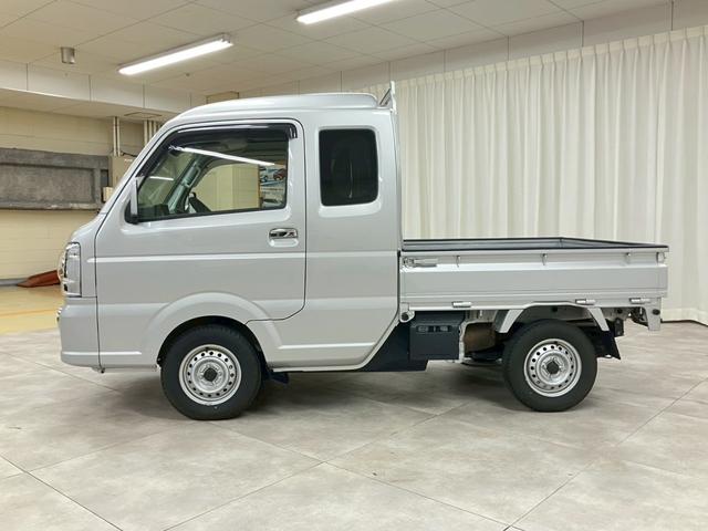 キャリイトラック KX ・本土仕入・5速MT・走行10990km・三菱認定中古車・社外ナビ・地デジTV・Bluetooth対応・ETC・衝突被害軽減ブレーキ・エアコン・パワステ・荷台マット(5枚目)