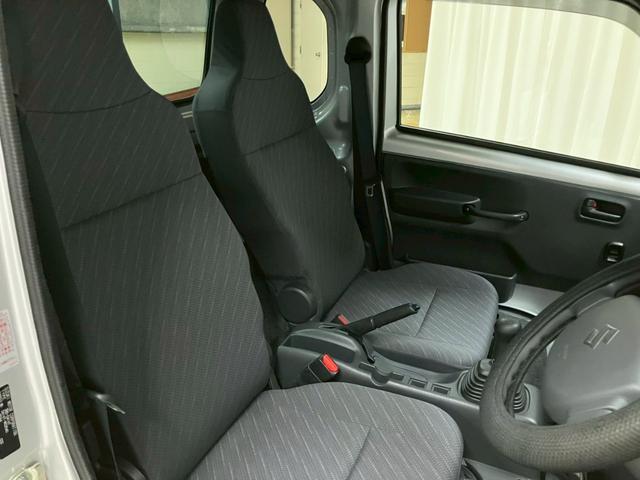 キャリイトラック KX ・本土仕入・5速MT・走行10990km・三菱認定中古車・社外ナビ・地デジTV・Bluetooth対応・ETC・衝突被害軽減ブレーキ・エアコン・パワステ・荷台マット(14枚目)