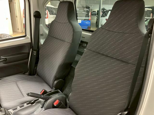 キャリイトラック KX ・本土仕入・5速MT・走行10990km・三菱認定中古車・社外ナビ・地デジTV・Bluetooth対応・ETC・衝突被害軽減ブレーキ・エアコン・パワステ・荷台マット(17枚目)