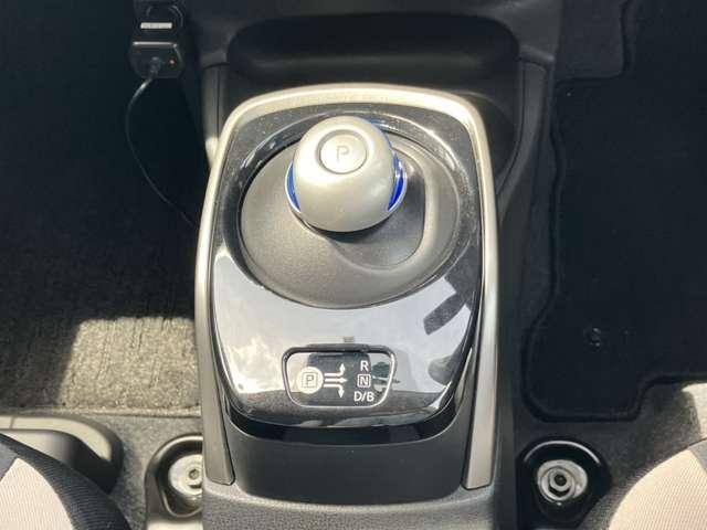 ノート １．２　ｅ－ＰＯＷＥＲ　Ｂ　ＦＯＵＲ　４ＷＤ　／純正ナビ／バックカメラ／ＥＴＣ／ドライブレコ（13枚目）