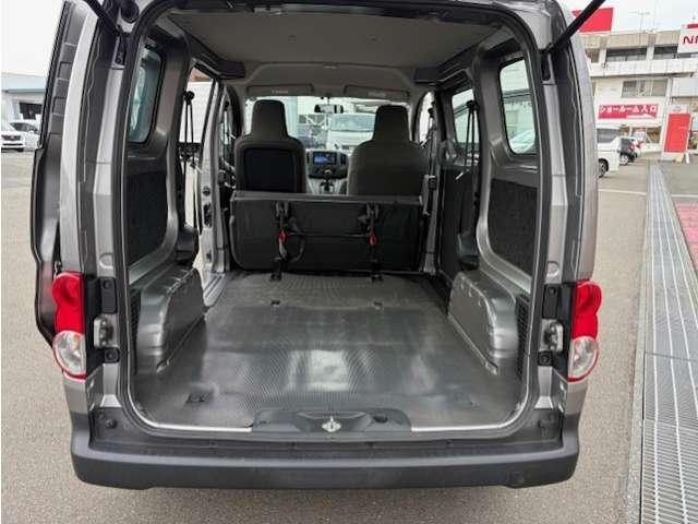ＮＶ２００バネットバン １．６　ＤＸ　４ＷＤ　／ナビ／ＥＴＣ／（13枚目）