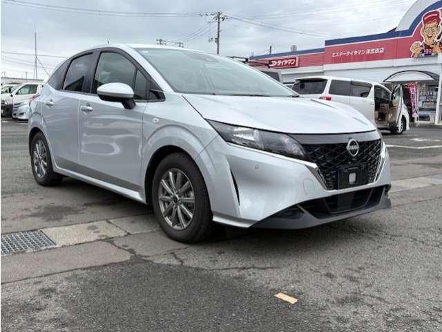 ノート S FOUR 1.2 S FOUR 4WD /ナビ/バックカメラ/ETC/シートヒーター/ス(3枚目)