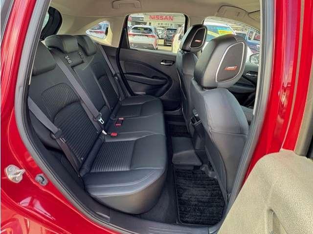 オーラ 1.2 G FOUR レザーエディション 4WD /BOSEサウンドシステム/レザーシート/NISSA(18枚目)