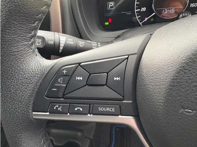 【運転席操作部】運転に役立つ機能ばかり！快適なドライブにしてくれること間違いなし！！