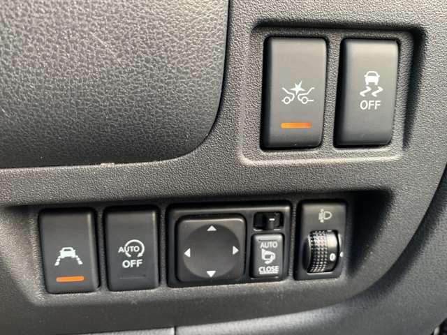 マーチ １．２　Ｘ　Ｖセレクション　／ＣＤ／ＤＶＤ／ＥＴＣ／バックカメラ／オートマチック（12枚目）