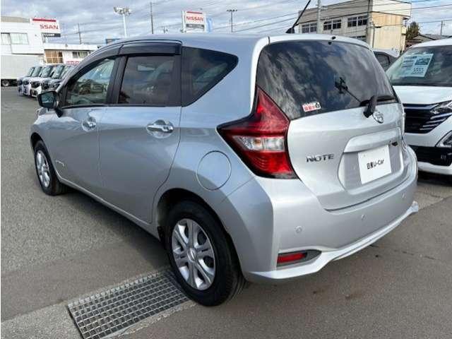 ノート 1.2 e-POWER B FOUR 4WD /ナビ/バックカメラ/衝突被害軽減ブレーキ/(3枚目)