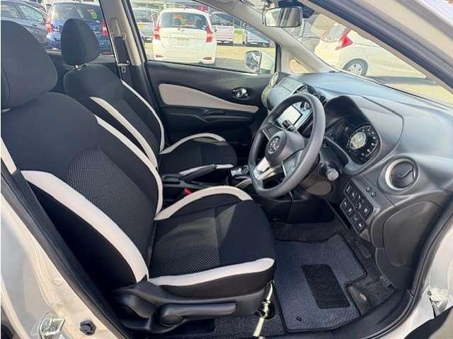 ノート 1.2 e-POWER B FOUR 4WD /ナビ/バックカメラ/衝突被害軽減ブレーキ/(16枚目)