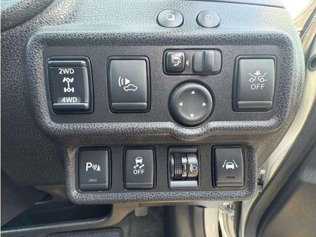 ノート 1.2 e-POWER B FOUR 4WD /ナビ/バックカメラ/衝突被害軽減ブレーキ/(18枚目)