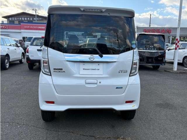 デイズルークス ６６０　ハイウェイスターＸ　Ｖセレクション　４ＷＤ　／ナビ／純正アルミホイール＋夏タイヤ有り／地（6枚目）