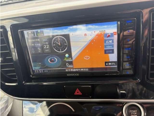 デイズルークス ６６０　ハイウェイスターＸ　Ｖセレクション　４ＷＤ　／ナビ／純正アルミホイール＋夏タイヤ有り／地（13枚目）