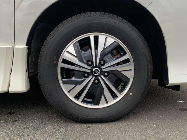 セレナ １．２　ｅ－ＰＯＷＥＲ　ハイウェイスター　Ｖ　／オートマチックハイビーム／ＥＴＣ／全周囲カメ（5枚目）