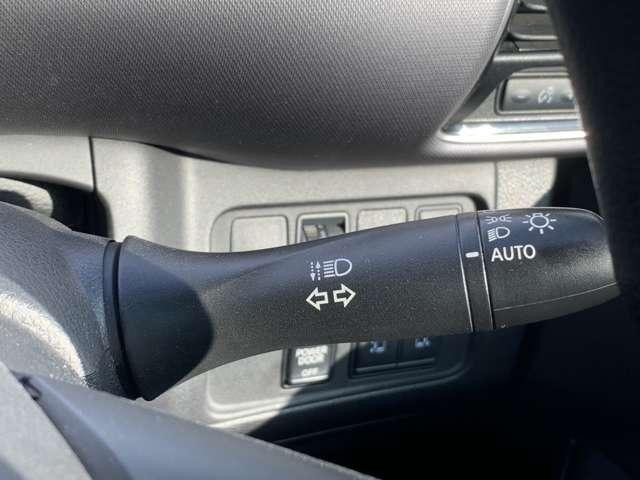 セレナ ２．０　Ｘ　ＶセレクションＩＩ　４ＷＤ（11枚目）