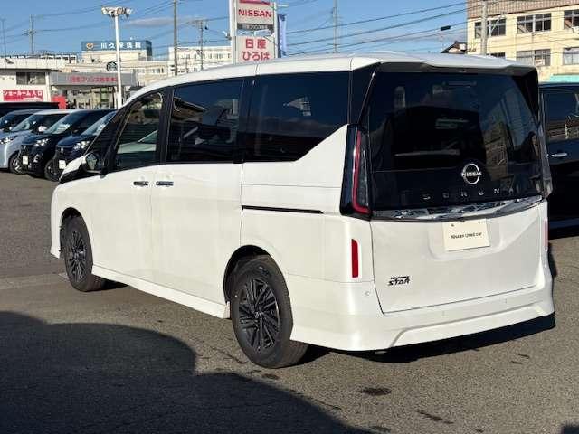 セレナ ハイウェイスターＶ　Ｖセレクション　２．０　ハイウェイスターＶ　Ｖセレクション　４ＷＤ　／両側オートスライドドア／ＥＴＣ２．０／（5枚目）