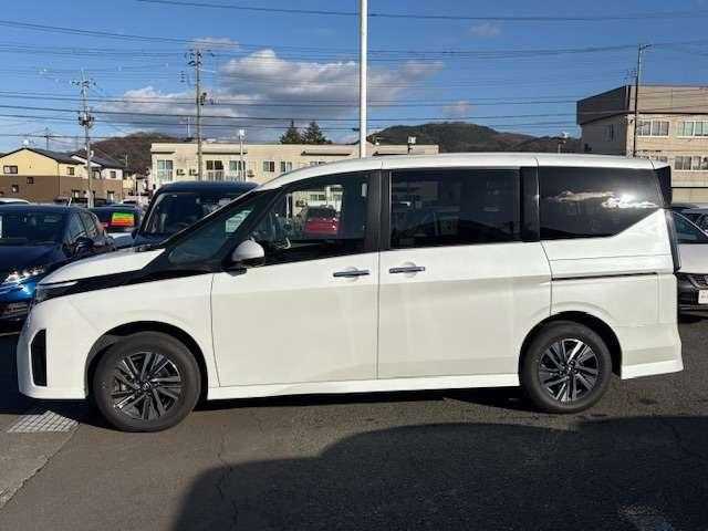 セレナ ハイウェイスターＶ　Ｖセレクション　２．０　ハイウェイスターＶ　Ｖセレクション　４ＷＤ　／両側オートスライドドア／ＥＴＣ２．０／（6枚目）