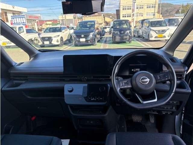 セレナ ハイウェイスターＶ　Ｖセレクション　２．０　ハイウェイスターＶ　Ｖセレクション　４ＷＤ　／両側オートスライドドア／ＥＴＣ２．０／（7枚目）