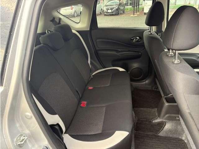 ノート ｅ－パワー　Ｘ　Ｖセレクション　１．２　ｅ－ＰＯＷＥＲ　Ｘ　Ｖセレクション　／純正ナビ／アラウンドビューモニター／オー（12枚目）