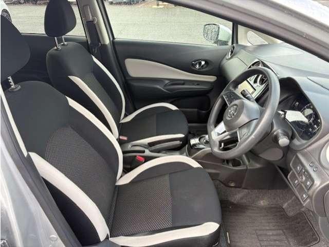 ノート ｅ－パワー　Ｘ　Ｖセレクション　１．２　ｅ－ＰＯＷＥＲ　Ｘ　Ｖセレクション　／純正ナビ／アラウンドビューモニター／オー（13枚目）