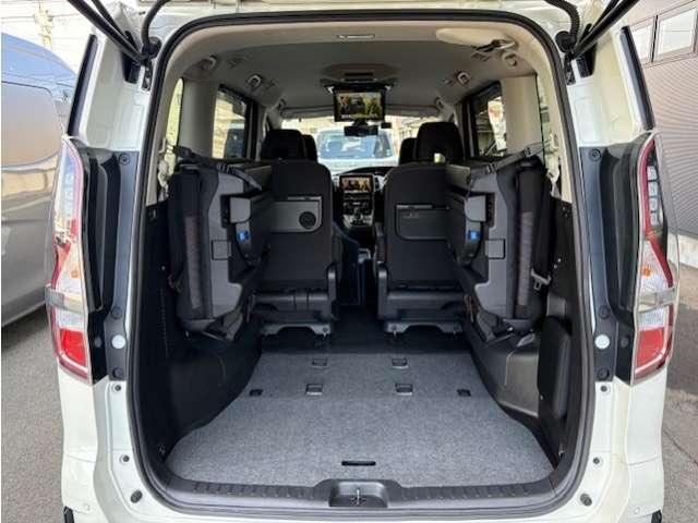 セレナ e-パワー ハイウェイスターV /社外ナビ/360°カメラ/両側オートスライド(14枚目)