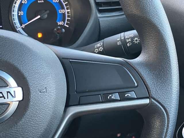 ハンドルから手を離さずにオーディオ操作ができます☆