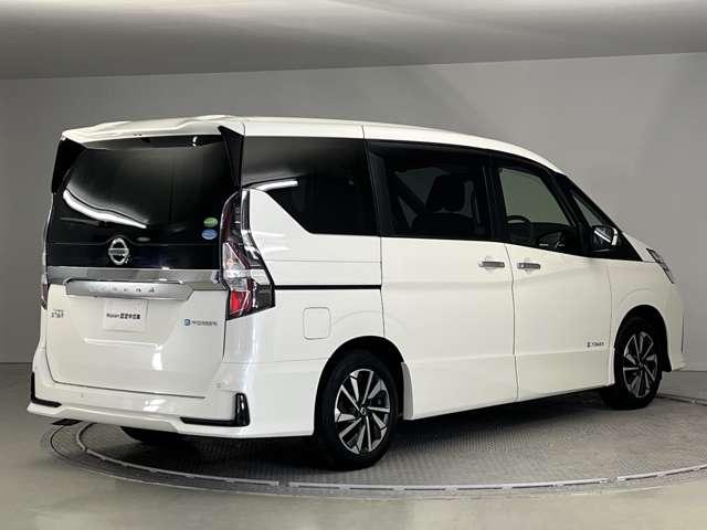 セレナ １．２　ｅ－ＰＯＷＥＲ　ハイウェイスター　Ｖ　ＥＴＣ　クルコン　全周囲カメラ（2枚目）