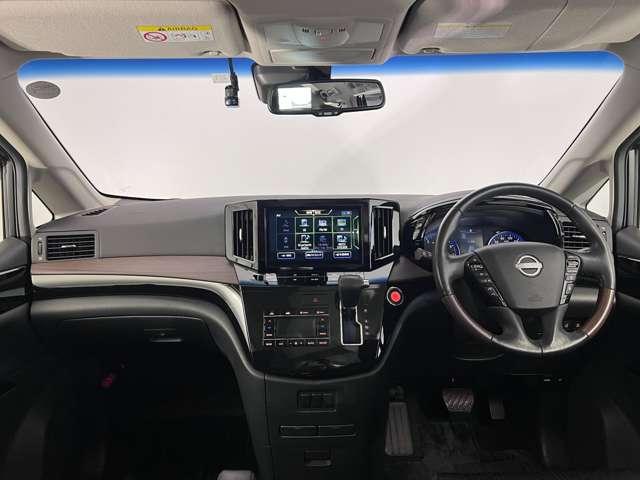 エルグランド 2.5 250ハイウェイスターS アーバンクロム 前後ドラレコ ETC 全周囲カメラ 電動リアゲ(5枚目)