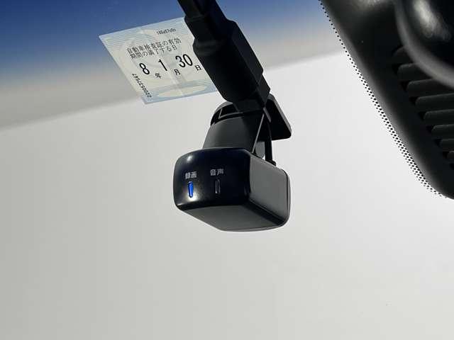 エルグランド 2.5 250ハイウェイスターS アーバンクロム 前後ドラレコ ETC 全周囲カメラ 電動リアゲ(13枚目)