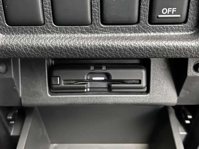 エルグランド 2.5 250ハイウェイスターS アーバンクロム 前後ドラレコ ETC 全周囲カメラ 電動リアゲ(14枚目)