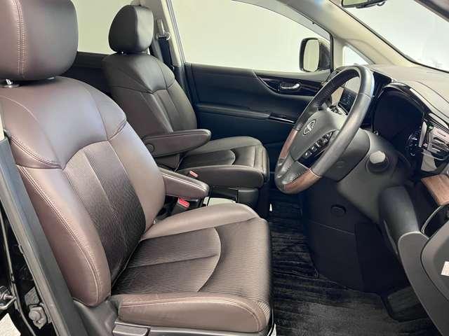 エルグランド 2.5 250ハイウェイスターS アーバンクロム 前後ドラレコ ETC 全周囲カメラ 電動リアゲ(17枚目)