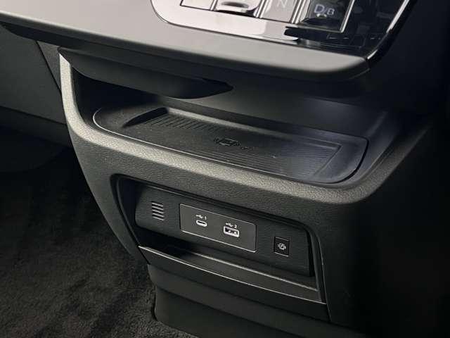 セレナ 1.4 e-POWER ハイウェイスターV 後席モニター ワイヤレス充電 ETC(10枚目)