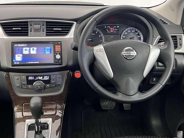 車内はルームクリーニングを実施済みです！綺麗な状態ですので、お気軽にご来店くださいね！