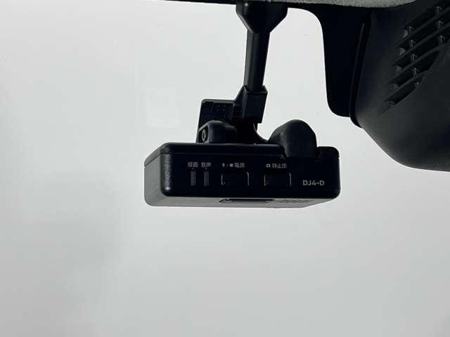 ドライブレコーダーの映像はナビ画面で確認ができます。