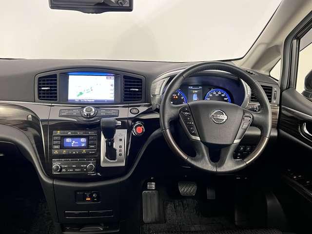 エルグランド 2.5 250ハイウェイスターS アーバンクロム 後席モニター ドラレコ ETC 全周囲カメラ(4枚目)