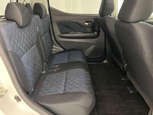 �ԓ��̓��[���N���[�j���O�����{�ς݂ł��I�Y��ȏ�Ԃł��̂ŁA���C�y�ɂ����X���������ˁI