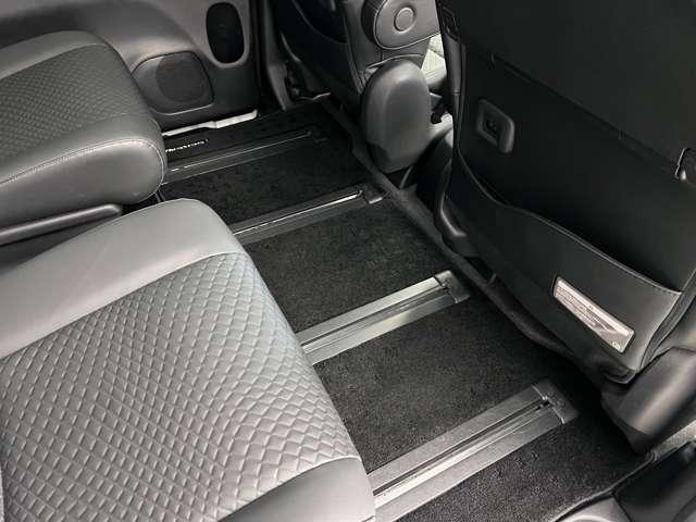 セレナ １．２　ｅ－ＰＯＷＥＲ　ハイウェイスター　Ｖ　後席モニター　前後ドラレコ　ＥＴＣ　プロパイロ（32枚目）