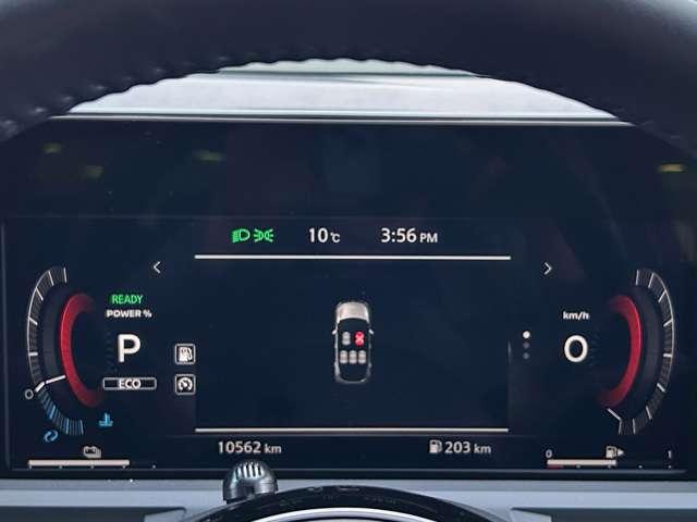 オーラ １．２　Ｇ　ＦＯＵＲ　４ＷＤ　ワンオーナー車　エマブレ　ＬＤＷ　記録簿　盗難防止システム　オートエアコン　スマートキー　バックカメラ　アルミホイール　４ＷＤ　ＥＴＣ車載器　ナビＴＶ　メモリーナビ　ドライブレコーダー　寒冷地仕様（3枚目）