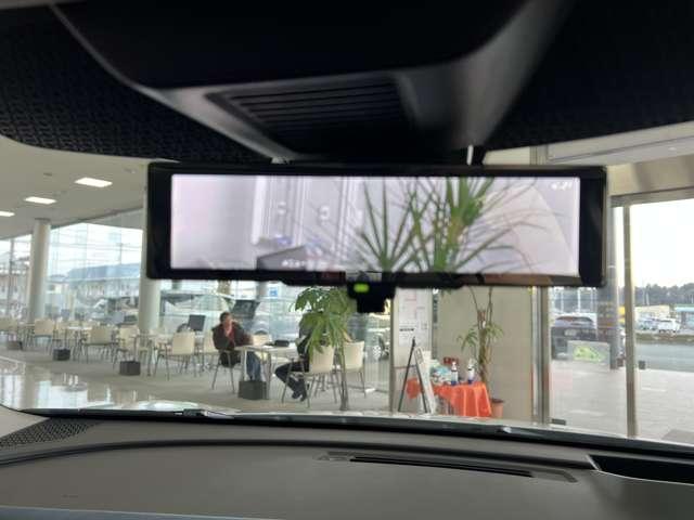 �C���e���W�F���g�@���[���~���[�u�㕔���Ȃɐl������Ă��A�ו��𖞍ڂ��Ă��A��ɃN���A�Ȍ�����E���m�ہB�J�̓����Ԃ̈��S�����Ⴂ�܂��v