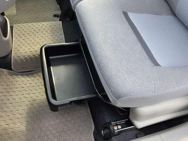 パッソ 1.0 X 4WD キーレスエントリーシステム 衝突回避システム 4WD アイドリングストップ スマートキー ABS(12枚目)