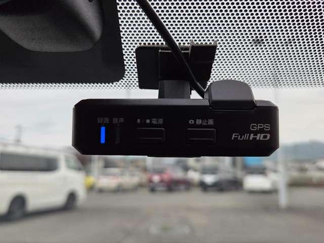 ノート １．２　メダリスト　Ｘ　ＦＯＵＲ　４ＷＤ　切替４ＷＤ　エアバッグ　ＡＢＳ　盗難防止システム　パワーウインドウ　オートエアコン　インテリキ－　レーンキープ　衝突被害軽減（11枚目）