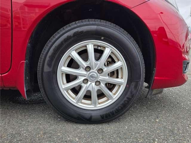 ノート １．２　メダリスト　Ｘ　ＦＯＵＲ　４ＷＤ　切替４ＷＤ　エアバッグ　ＡＢＳ　盗難防止システム　パワーウインドウ　オートエアコン　インテリキ－　レーンキープ　衝突被害軽減（14枚目）