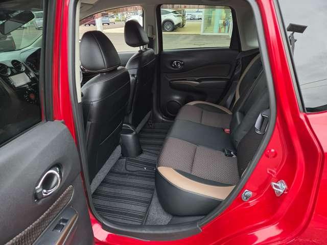 ノート １．２　メダリスト　Ｘ　ＦＯＵＲ　４ＷＤ　切替４ＷＤ　エアバッグ　ＡＢＳ　盗難防止システム　パワーウインドウ　オートエアコン　インテリキ－　レーンキープ　衝突被害軽減（20枚目）