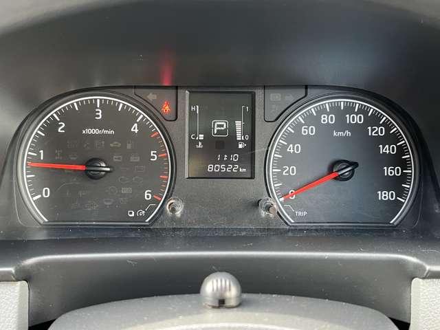 NV350キャラバンバン 2.5 DX ロングボディ ディーゼルターボ 4WD バックカメラ ETC レンタカーアップ Bカメ オートエアコン 点検記録簿付 盗難防止システム キーフリーシステム パワーステ エアバッグ パートタイム4WD ABS ETC パワーウィンド 衝突軽減システム(5枚目)