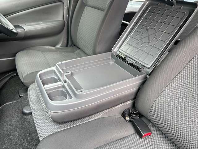 NV350キャラバンバン 2.5 DX ロングボディ ディーゼルターボ 4WD バックカメラ ETC レンタカーアップ Bカメ オートエアコン 点検記録簿付 盗難防止システム キーフリーシステム パワーステ エアバッグ パートタイム4WD ABS ETC パワーウィンド 衝突軽減システム(20枚目)