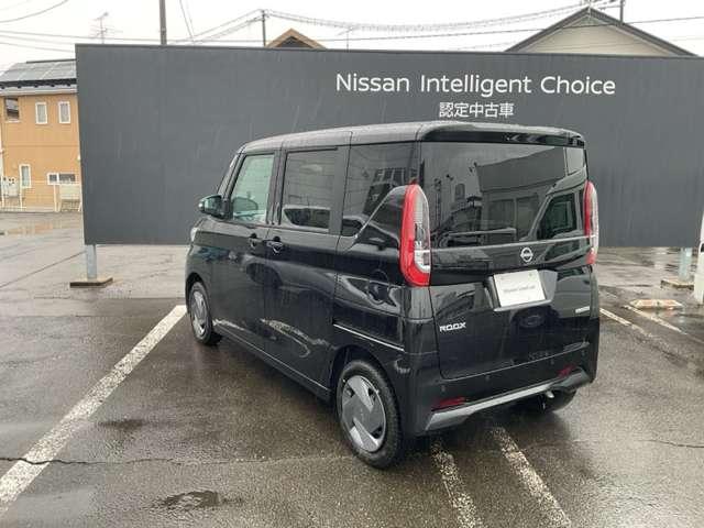 ルークス ６６０　Ｘ　４ＷＤ　快適パック（プラズマクラスター技術搭載リ　エマブレ　全方位モニター　ＬＥＤヘッドライト　４ＷＤ　寒冷地仕様　アイドリングストップ　スマートキー　キーレス　盗難防止システム　オートエアコン　メモリーナビ　運転席エアバック　助手席エアバック（7枚目）