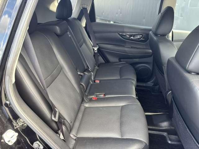 エクストレイル ２．０　２０Ｘｉ　２列車　４ＷＤ　ワンオーナー（18枚目）