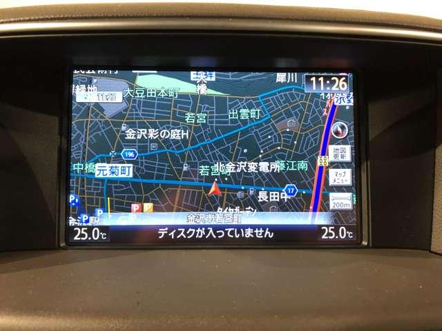 シーマ ハイブリッド　ＶＩＰ　☆メーカーナビ☆アラウンドビューモニター☆インテリジェントクルーズコントロール☆キセノンライト☆ＥＴＣ☆純正前方ドラレコ☆ソナー☆電動シート☆オットマン☆本革シートエアコン☆（5枚目）