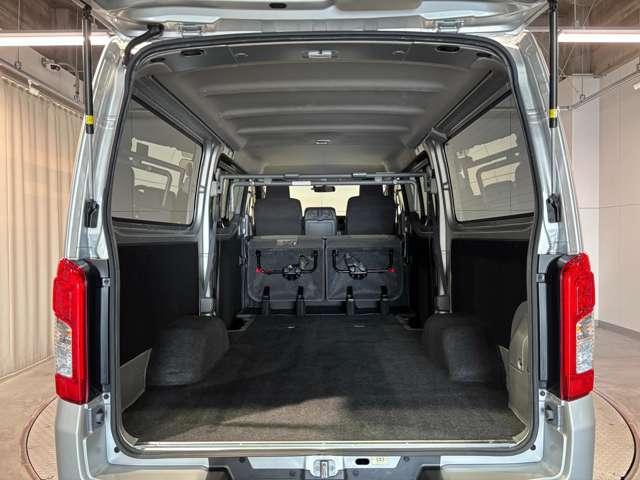 ＮＶ３５０キャラバンバン ２．５　ＶＸ　ロングボディ　ディーゼルターボ　４ＷＤ　純正ナビ　バックビューモニター　ＬＥＤヘッ（10枚目）